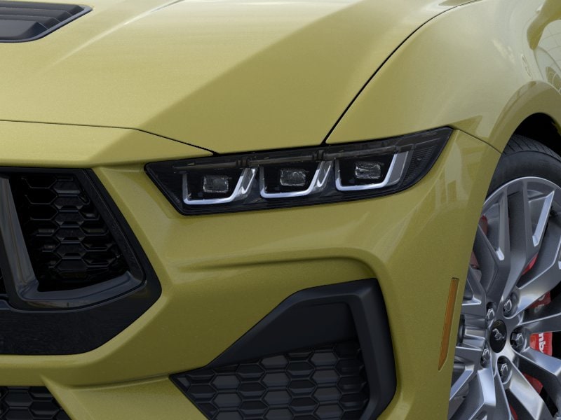 2025 Ford Mustang GT Premium Convertible - Photo 18
