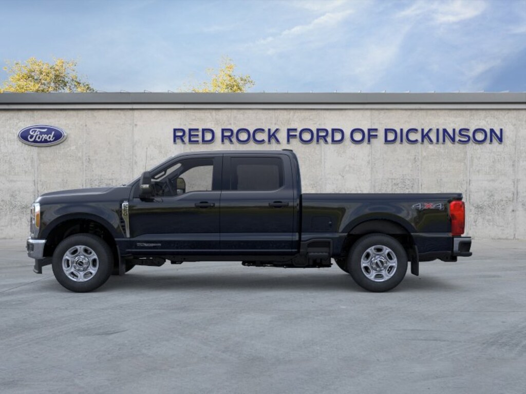 New 2026 Ford F-250 XLT Truck Crew Cab