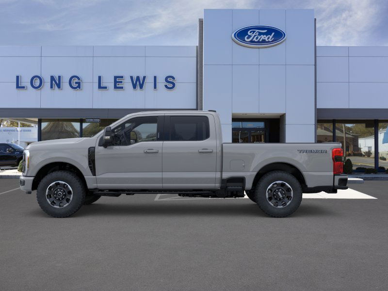 2025 Ford F-250 Lariat photo 3