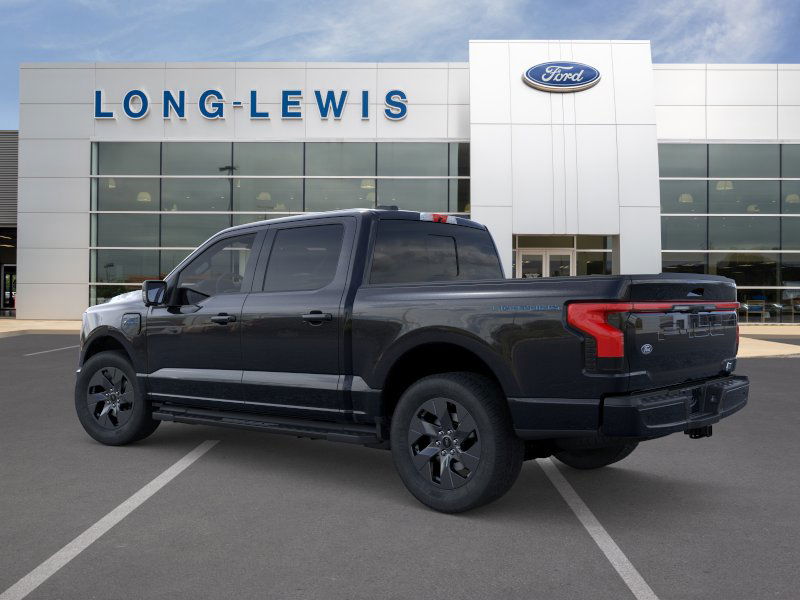 2025 Ford F-150 Lightning Lariat photo 4