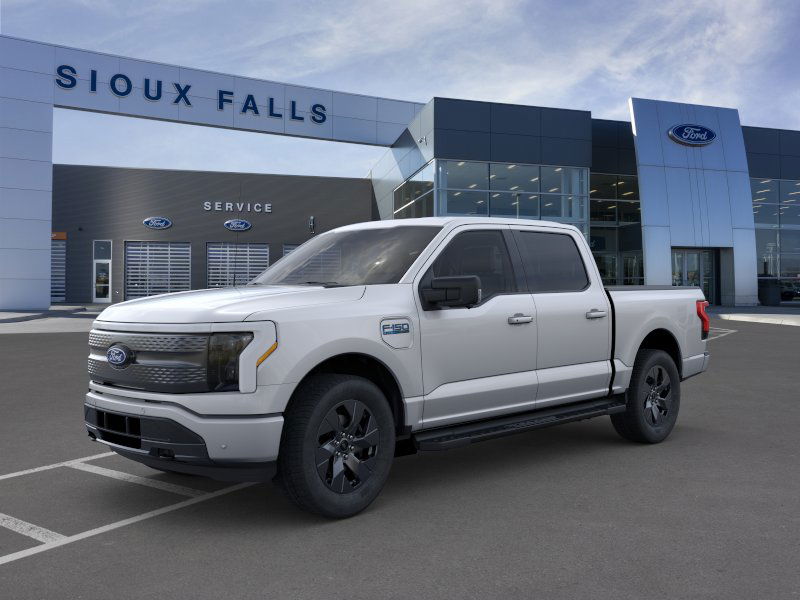 2025 Ford F-150 Lightning Flash's photo