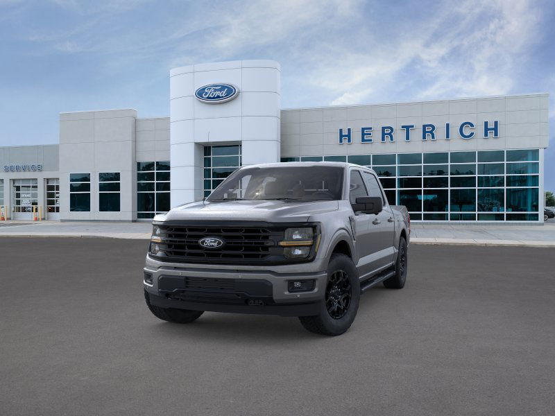 2025 Ford F-150 XLT photo 2