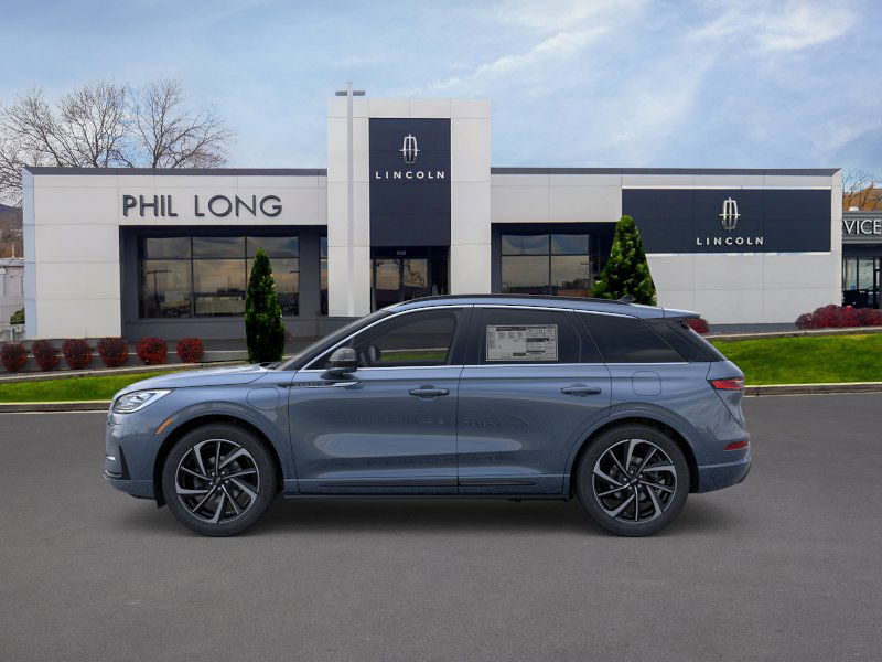 2026 Lincoln Corsair Grand Touring photo 3