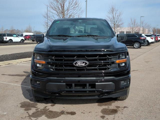 2025 Ford F-150 XLT photo 3