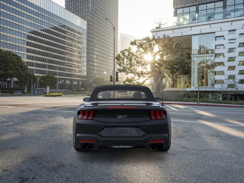 2025 Ford Mustang GT Premium Convertible - Photo 16