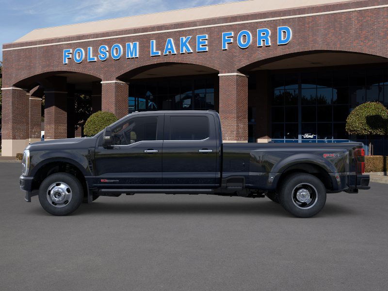2026 Ford F-350 Platinum photo 2