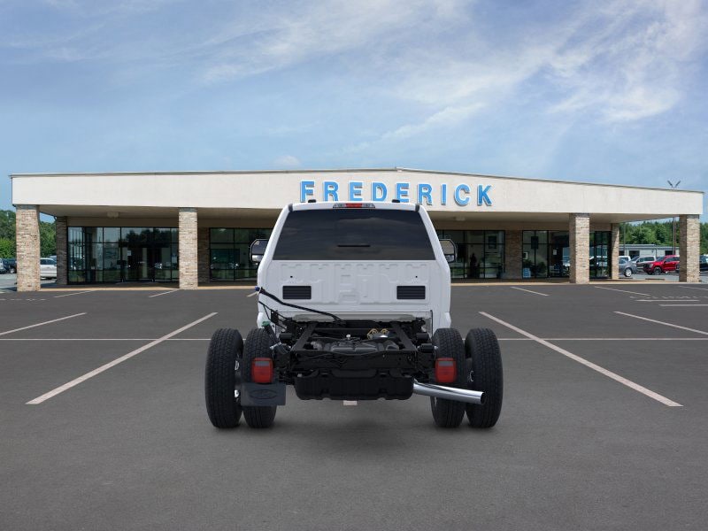 2025 Ford Super Duty F-350 DRW F-350 XL 4WD Crew Cab 179 WB 60 CA