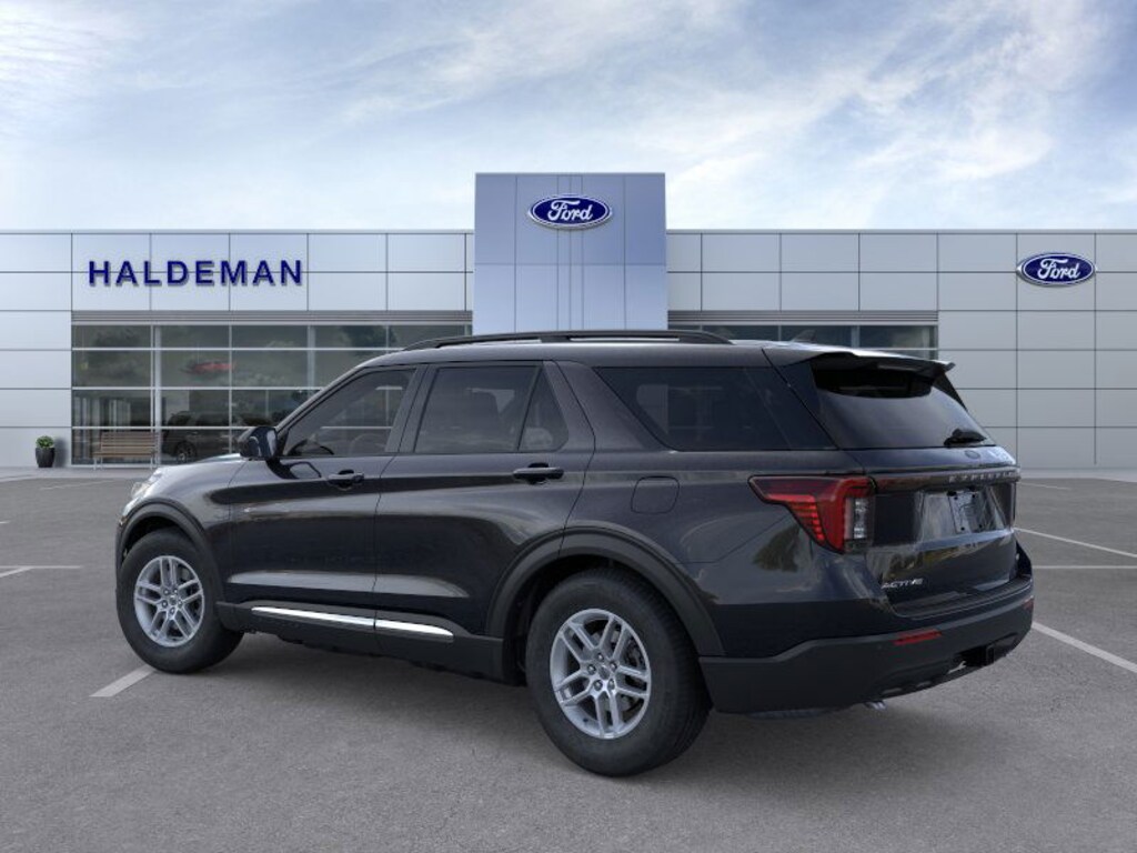New 2025 Ford Explorer Active SUV