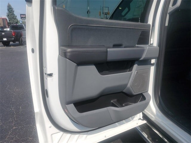 2025 Ford F-150 Lariat photo 15