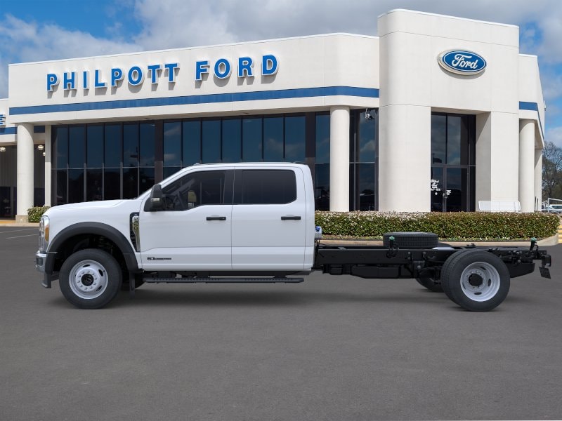 F-450 Chassis XL Truck Crew Cab
