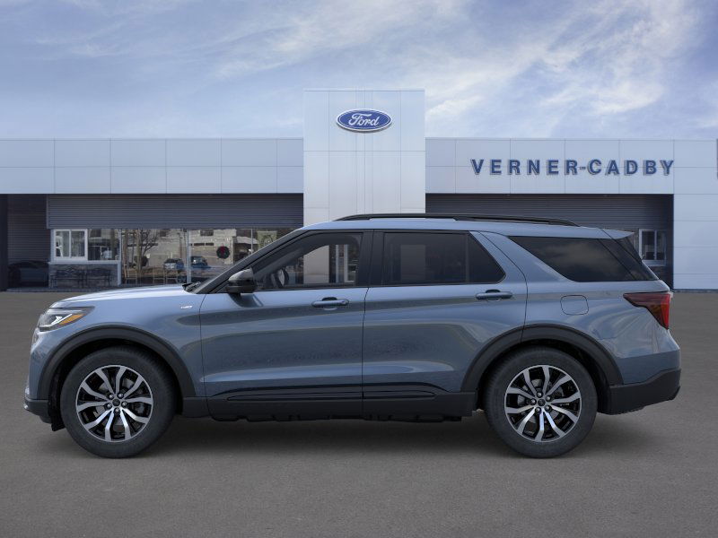 2025 Ford Explorer ST-Line photo 2