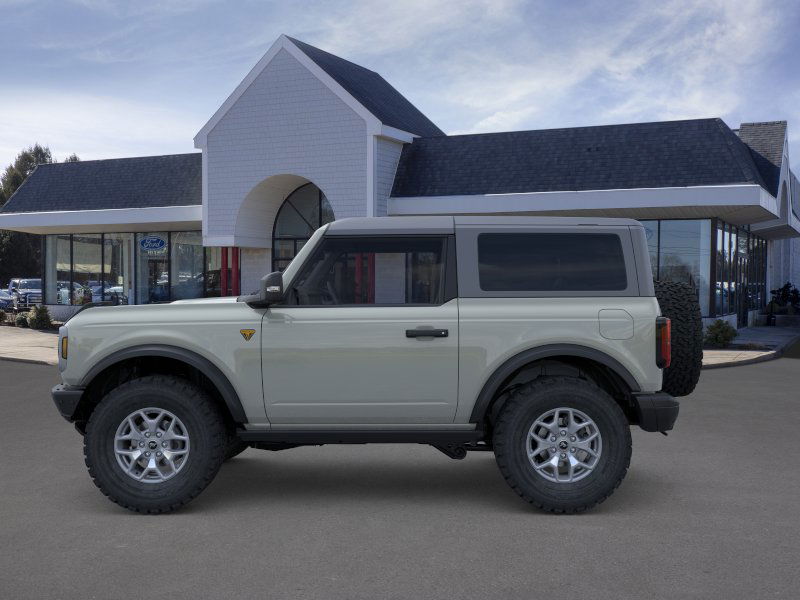 2024 Ford Bronco Badlands photo 3