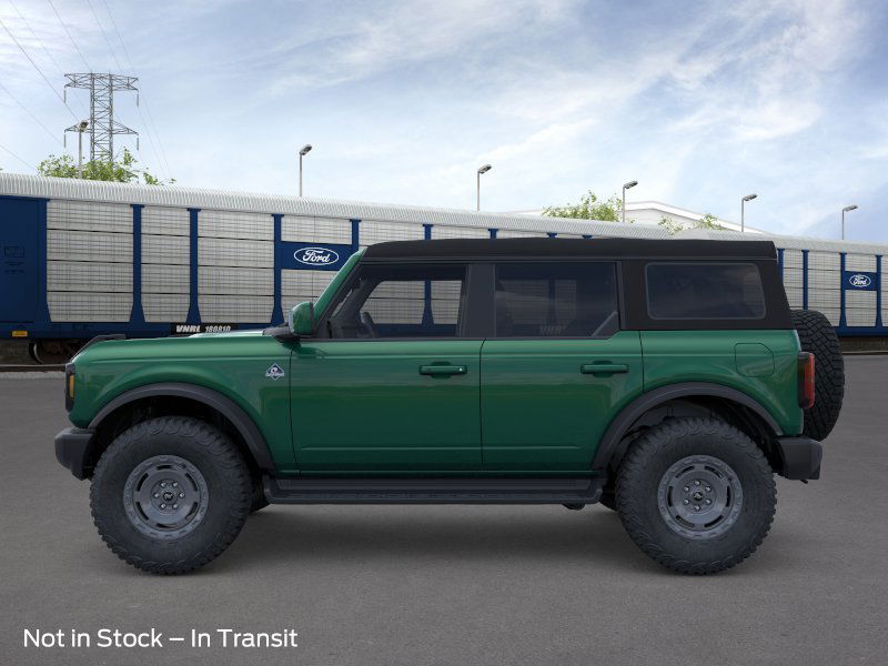 2025 Ford Bronco Outer Banks photo 3