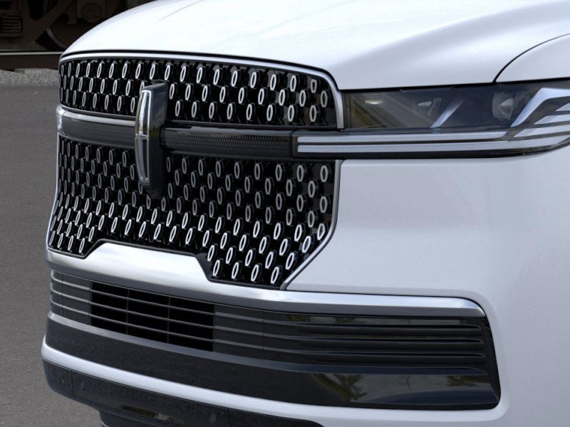 Thumbnail: 2026 Lincoln Navigator L - 41