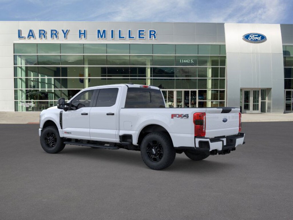 New 2025 Ford Super Duty F-350 SRW XL 4WD Crew Cab 6-3/4' Box V8 Engine