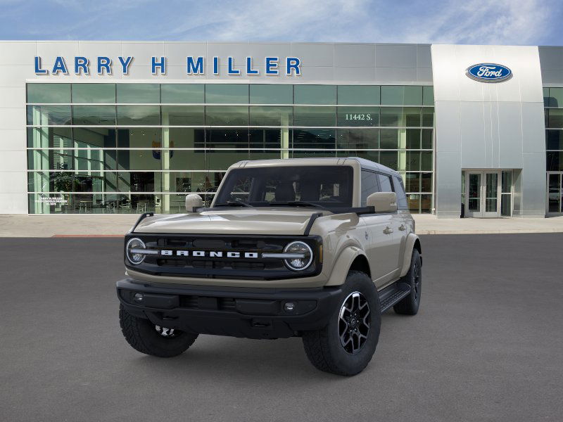 2025 Ford Bronco Outer Banks photo 2
