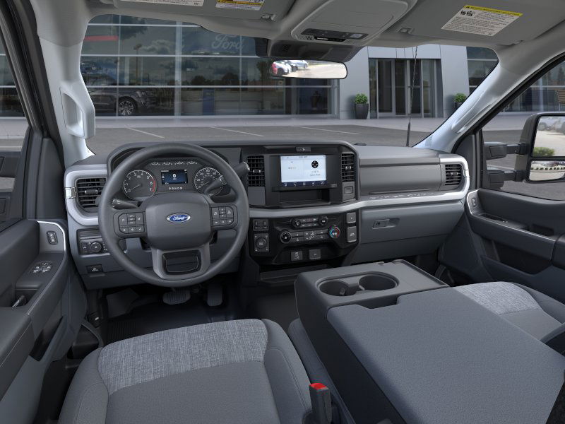 2025 Ford F-350 Super Duty XLT - Photo 9