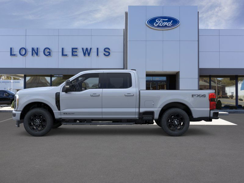 2025 Ford F-250 photo 3