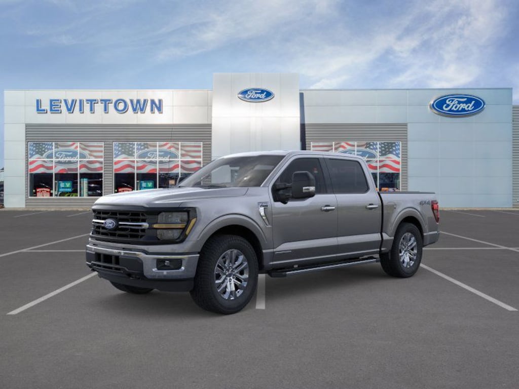 New 2025 Ford F-150 XLT F150 4X4 SUPERCREW XLT - 145