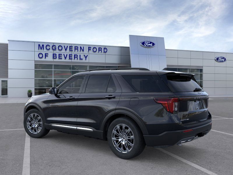 2025 Ford Explorer photo 4
