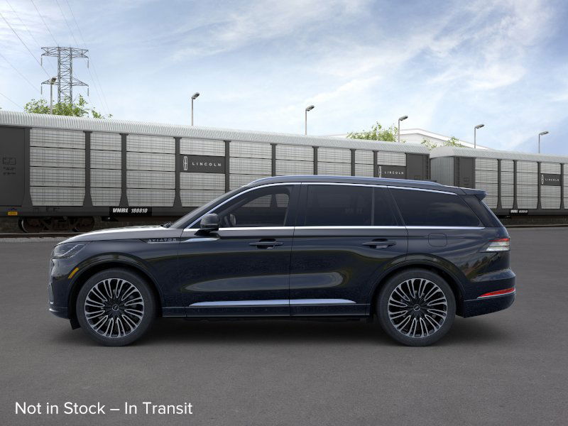 2025 Lincoln Aviator Black Label photo 3
