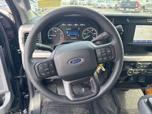 2026 Ford F-450 Super Duty Chassis Cab XL - Photo 34