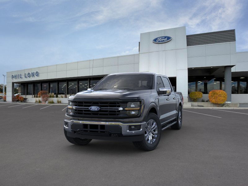 2024 Ford F-150 XLT photo 2
