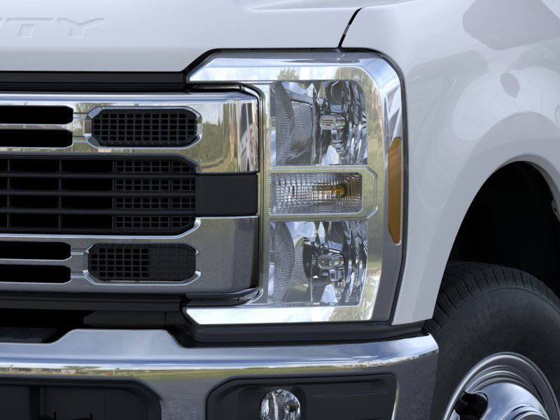 2026 Ford F-350 Super Duty XLT - Photo 30