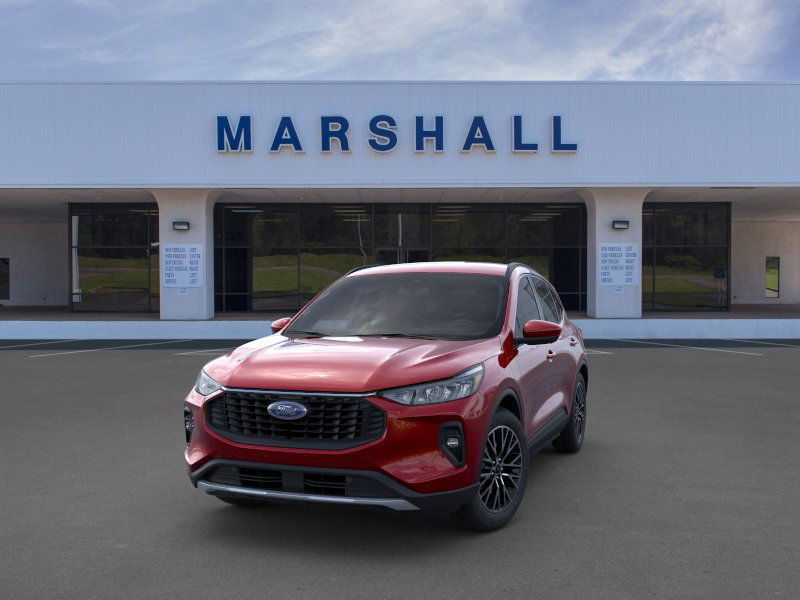 2025 Ford Escape Titanium photo 2