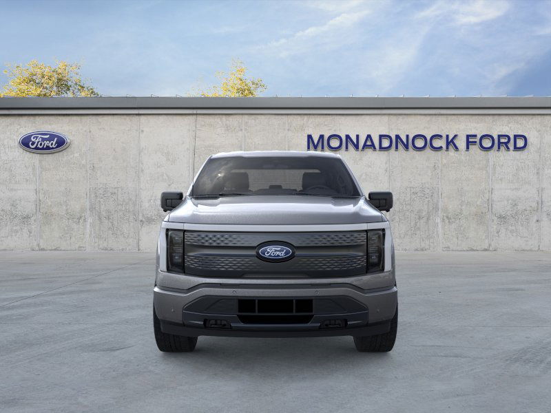 2025 Ford F-150 Lightning Flash - Photo 6