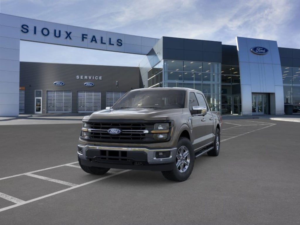 New 2025 Ford F-150 XLT Truck SuperCrew Cab