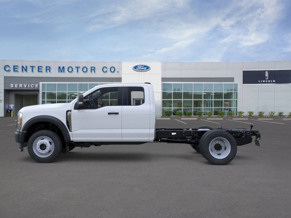 New 2026 Ford F-450 Chassis TRUCK