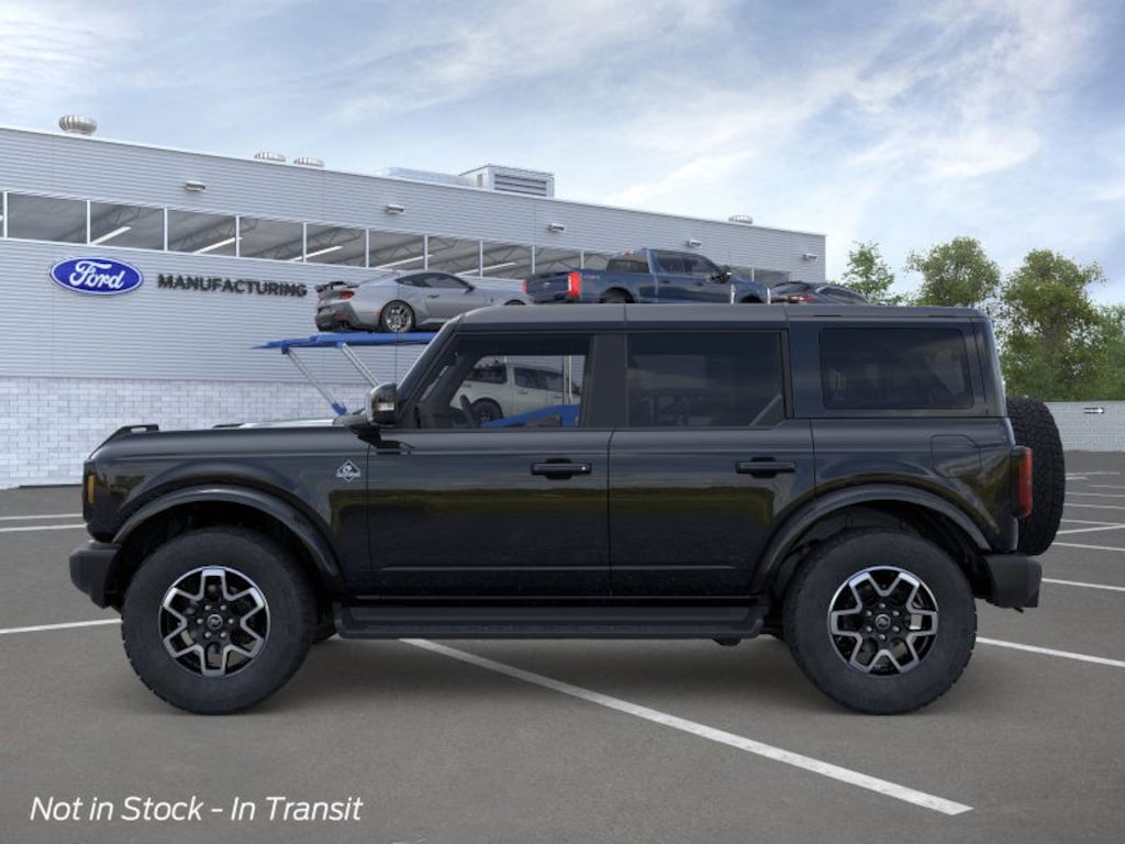 New 2025 Ford Bronco Outer Banks SUV
