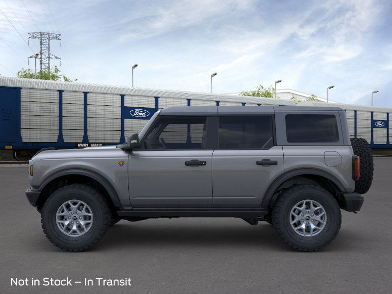 2025 Ford Bronco Badlands photo 3