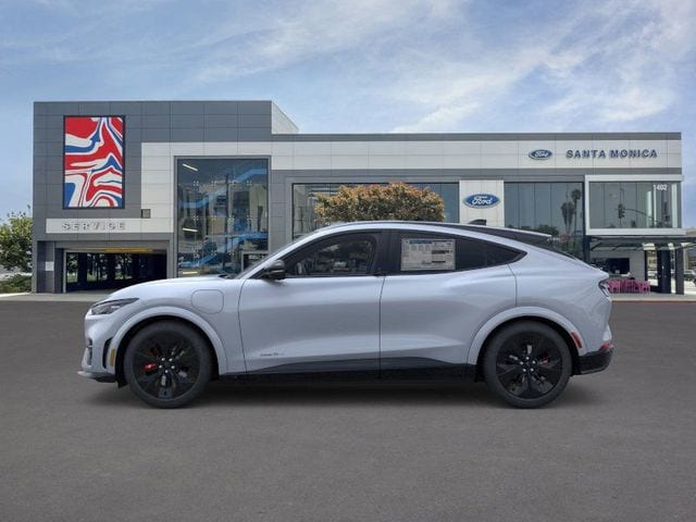 2025 Ford Mustang Mach-E GT - Photo 25