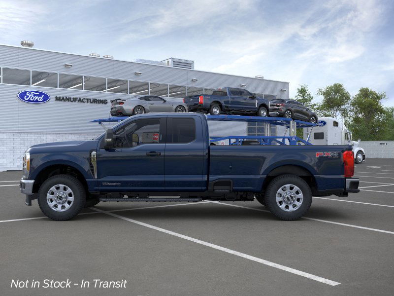 2025 Ford F-250 XLT photo 3