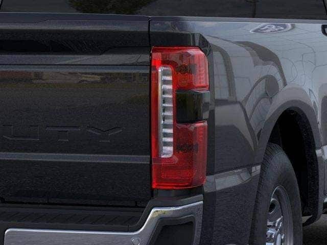 2025 Ford F-250 Super Duty XL - Photo 42