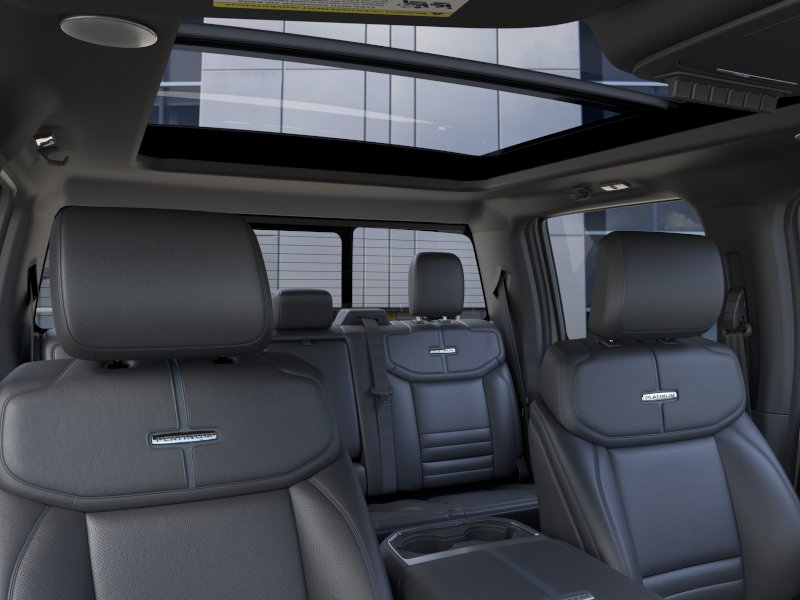 2026 Ford F-250 Super Duty Platinum - Photo 44