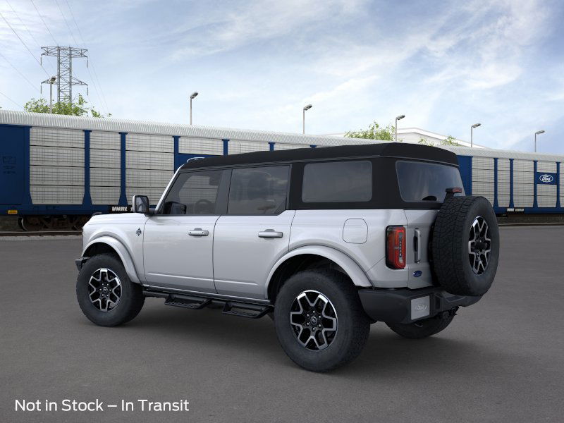 2024 Ford Bronco Outer Banks 4