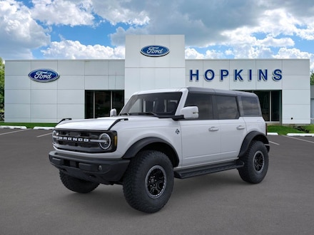 2025 Ford Bronco Outer Banks SUV