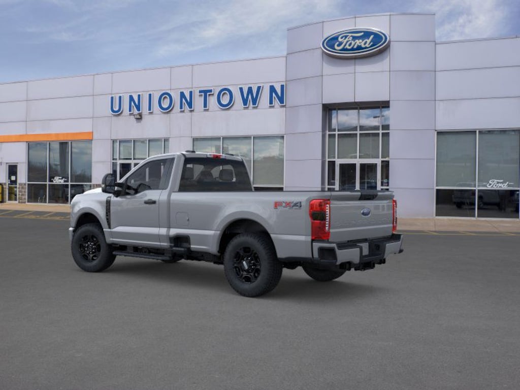 New 2025 Ford F-350 Super Duty XL 4x4 XL Regular Cab 8 ft. LB SRW Pickup