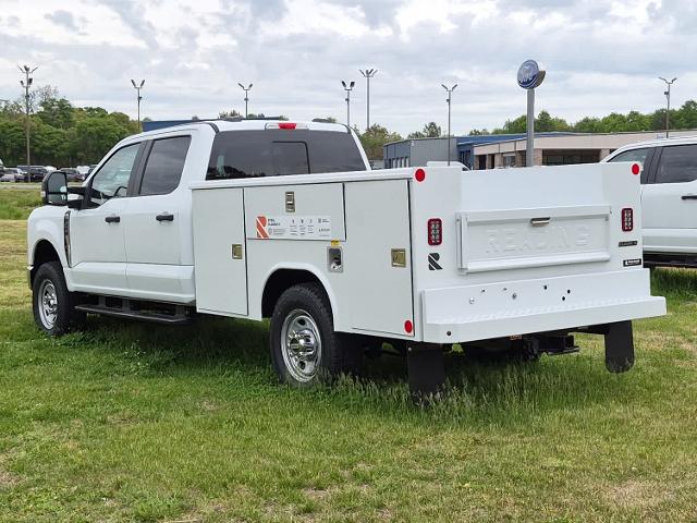 2026 Ford Super Duty F-350 SRW Chassis Cab F-350&reg; XL 4WD Crew Cab 179 WB 60 CA