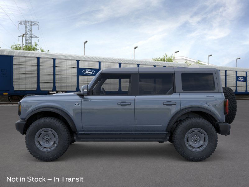 2025 Ford Bronco Outer Banks photo 3
