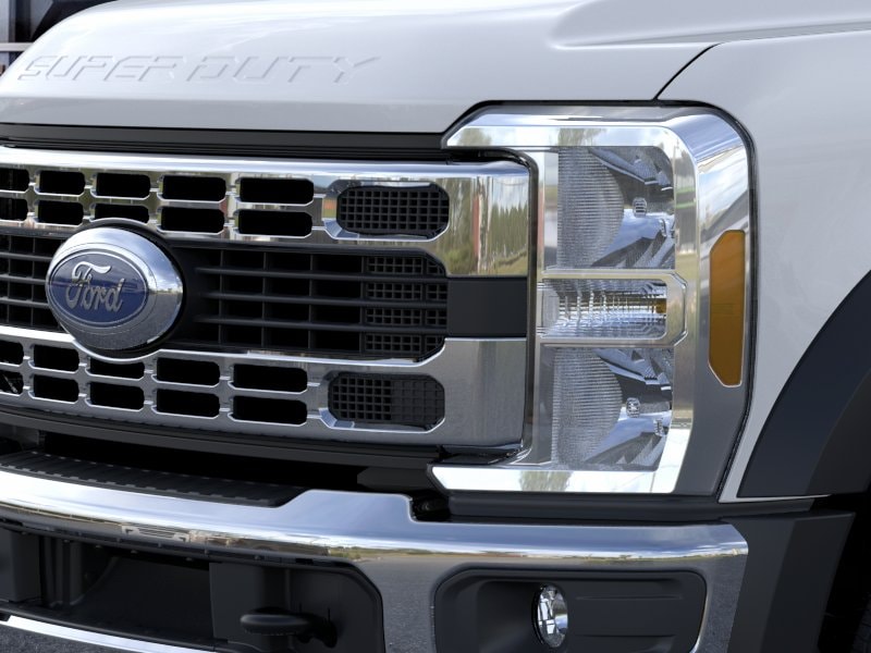 2025 Ford F-450 Super Duty Chassis Cab XL - Photo 18