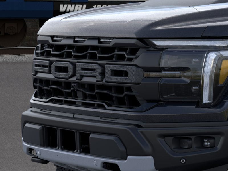 2025 Ford F-150 Raptor photo 15