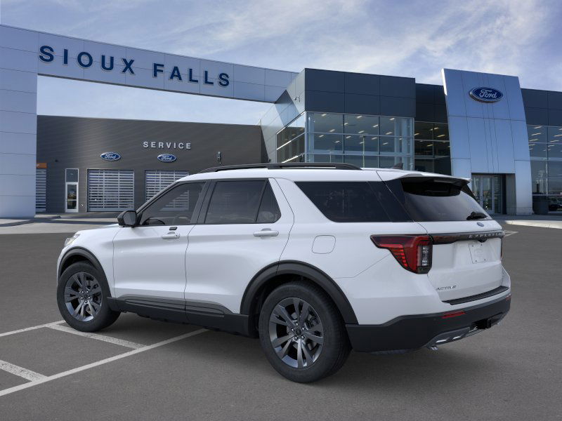 2026 Ford Explorer photo 4