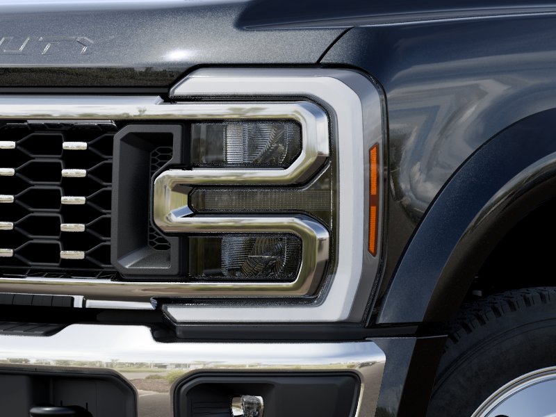 2027 Ford Super Duty F-450&reg; Lariat&reg; Truck Crew Cab