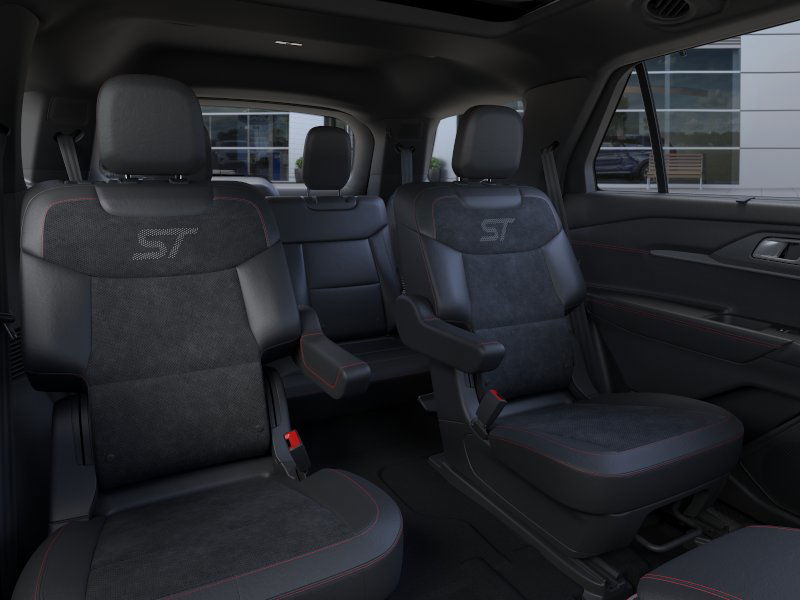 2025 Ford Explorer ST photo 25