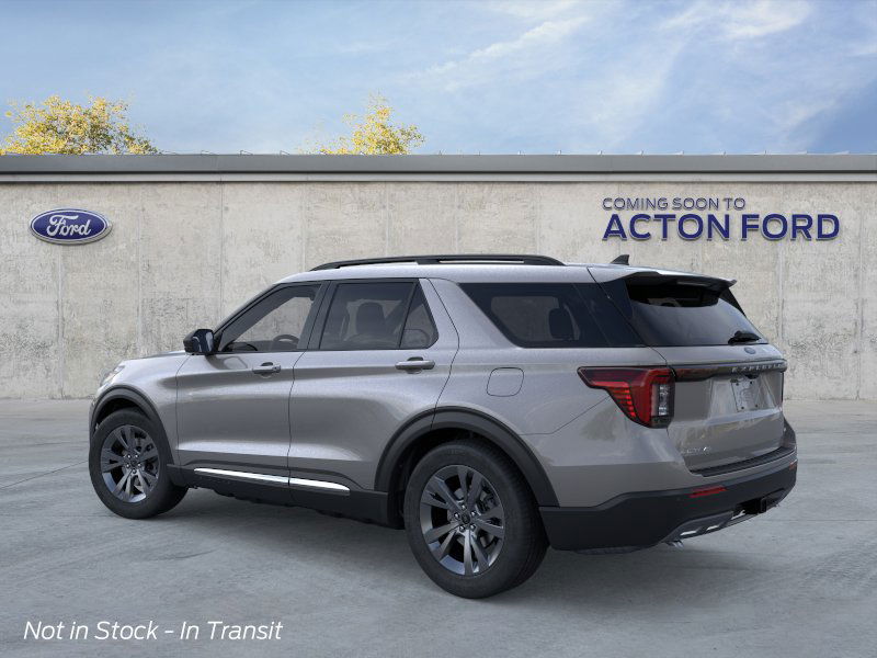 2025 Ford Explorer photo 2