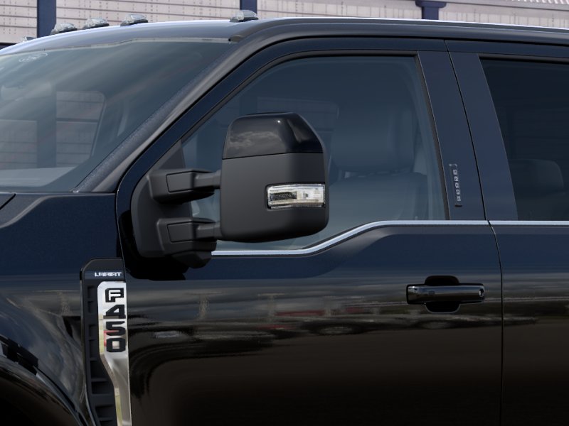 2027 Ford Super Duty F-450&reg; Lariat&reg; Truck Crew Cab
